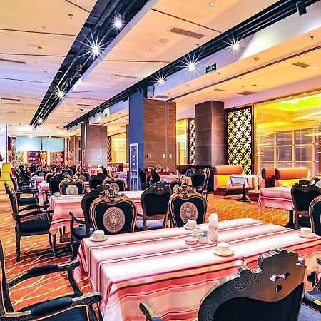 Uiles Hotel Χοχότ Εξωτερικό φωτογραφία