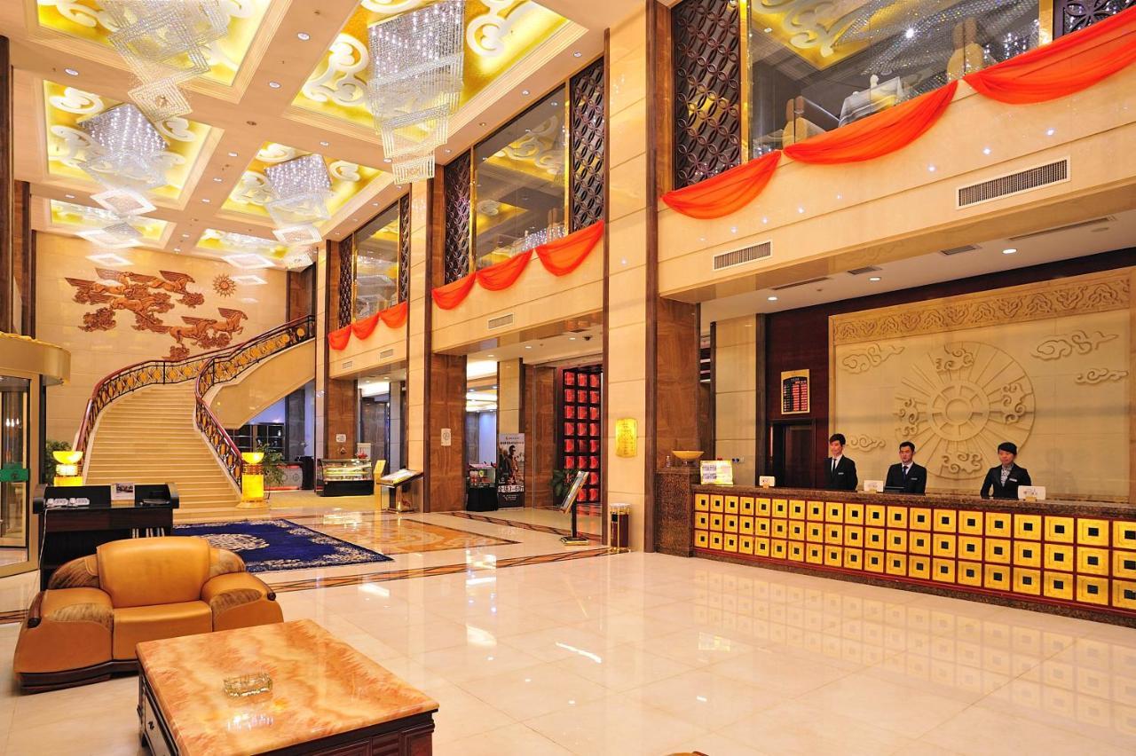 Uiles Hotel Χοχότ Εξωτερικό φωτογραφία