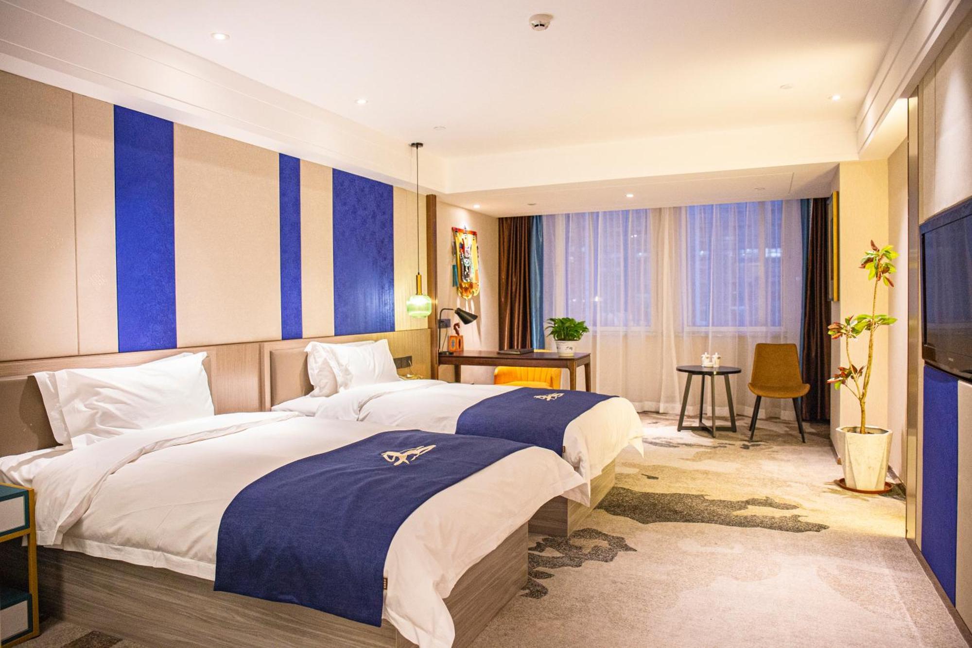 Uiles Hotel Χοχότ Εξωτερικό φωτογραφία