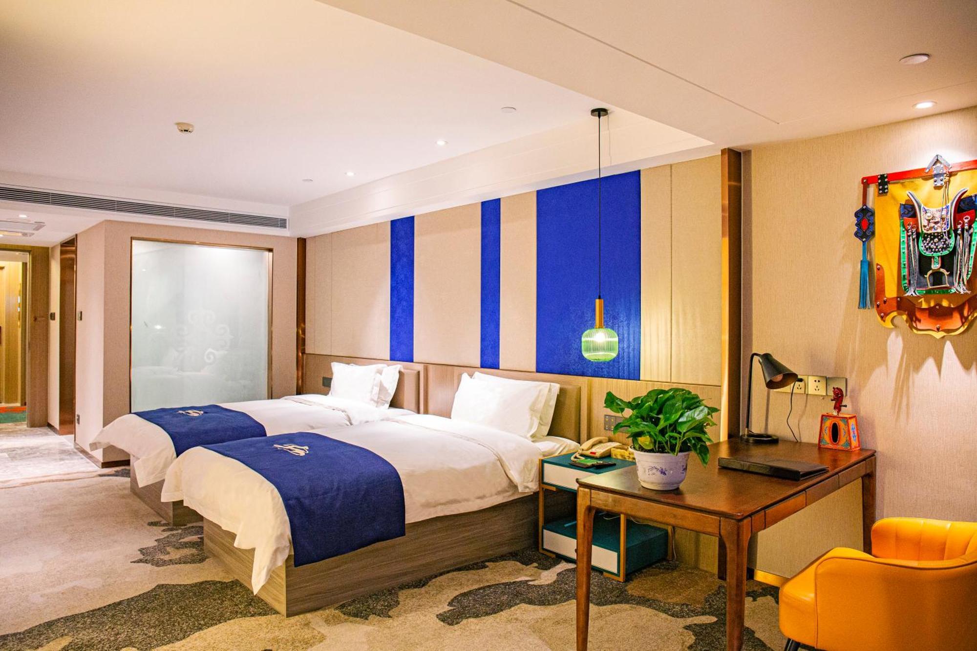 Uiles Hotel Χοχότ Εξωτερικό φωτογραφία