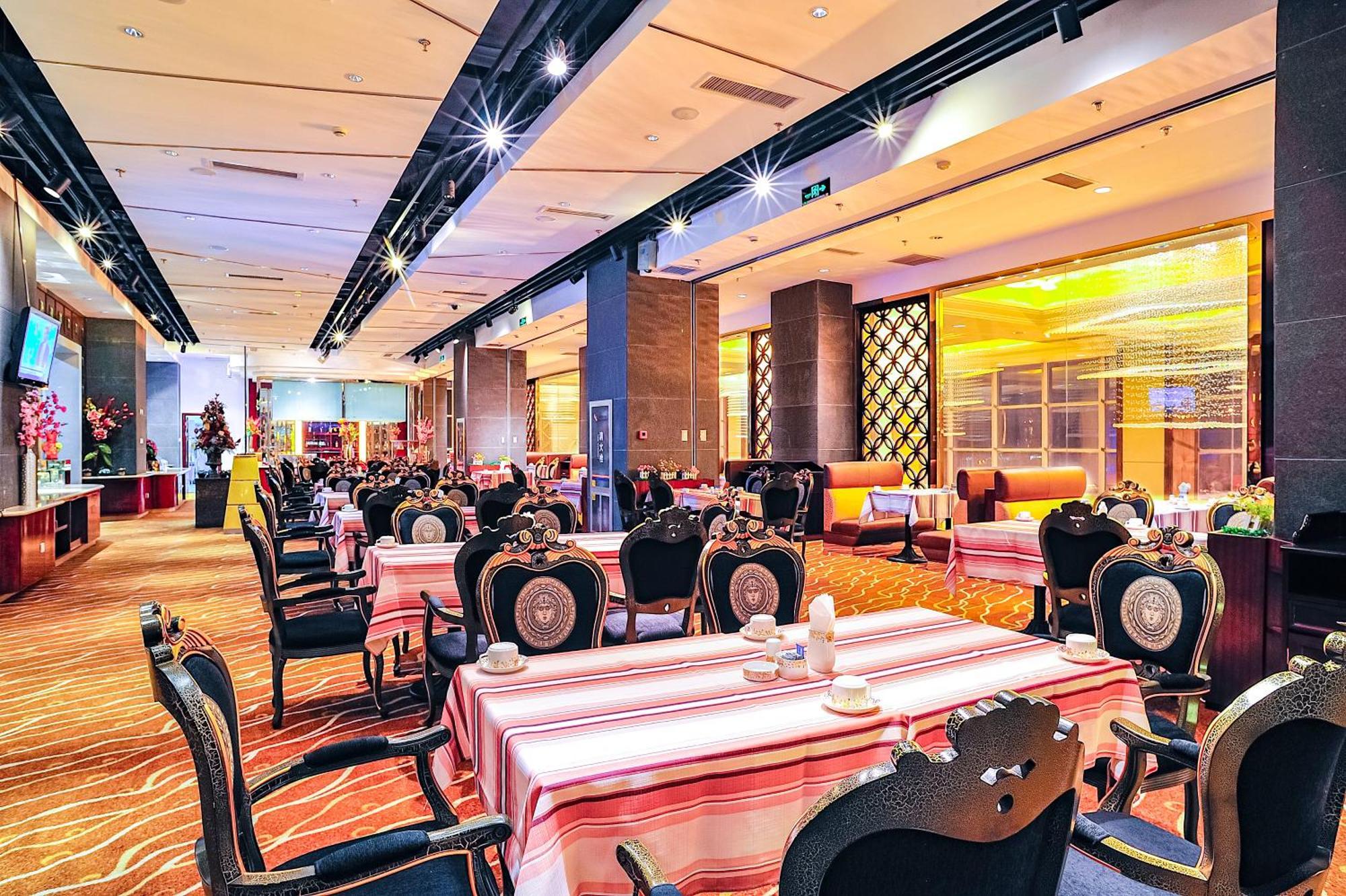 Uiles Hotel Χοχότ Εξωτερικό φωτογραφία