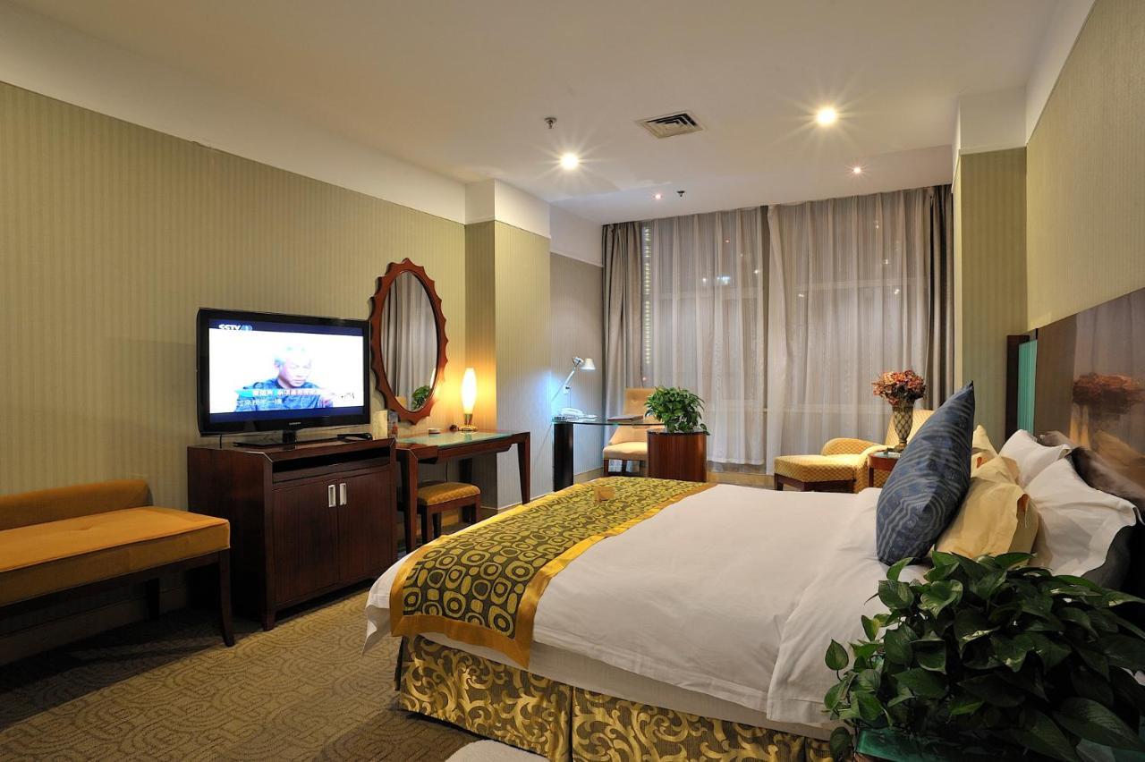 Uiles Hotel Χοχότ Εξωτερικό φωτογραφία