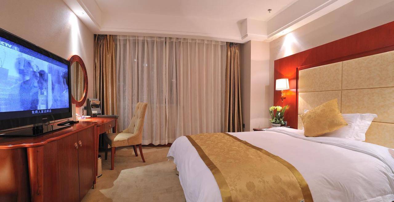 Uiles Hotel Χοχότ Εξωτερικό φωτογραφία