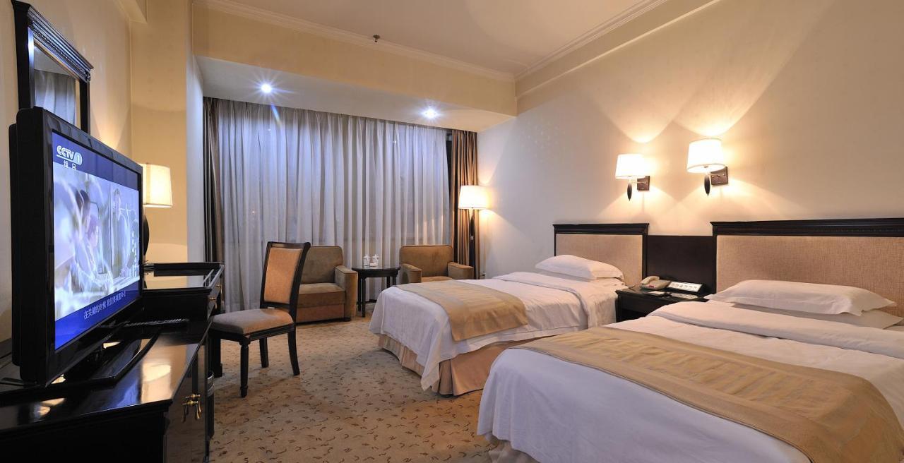 Uiles Hotel Χοχότ Εξωτερικό φωτογραφία
