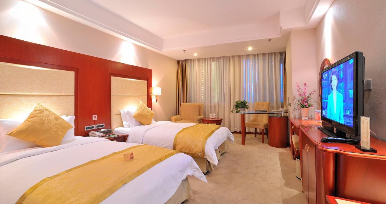 Uiles Hotel Χοχότ Εξωτερικό φωτογραφία